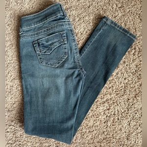 Arden B denim low rise jeans. Has some stretch.